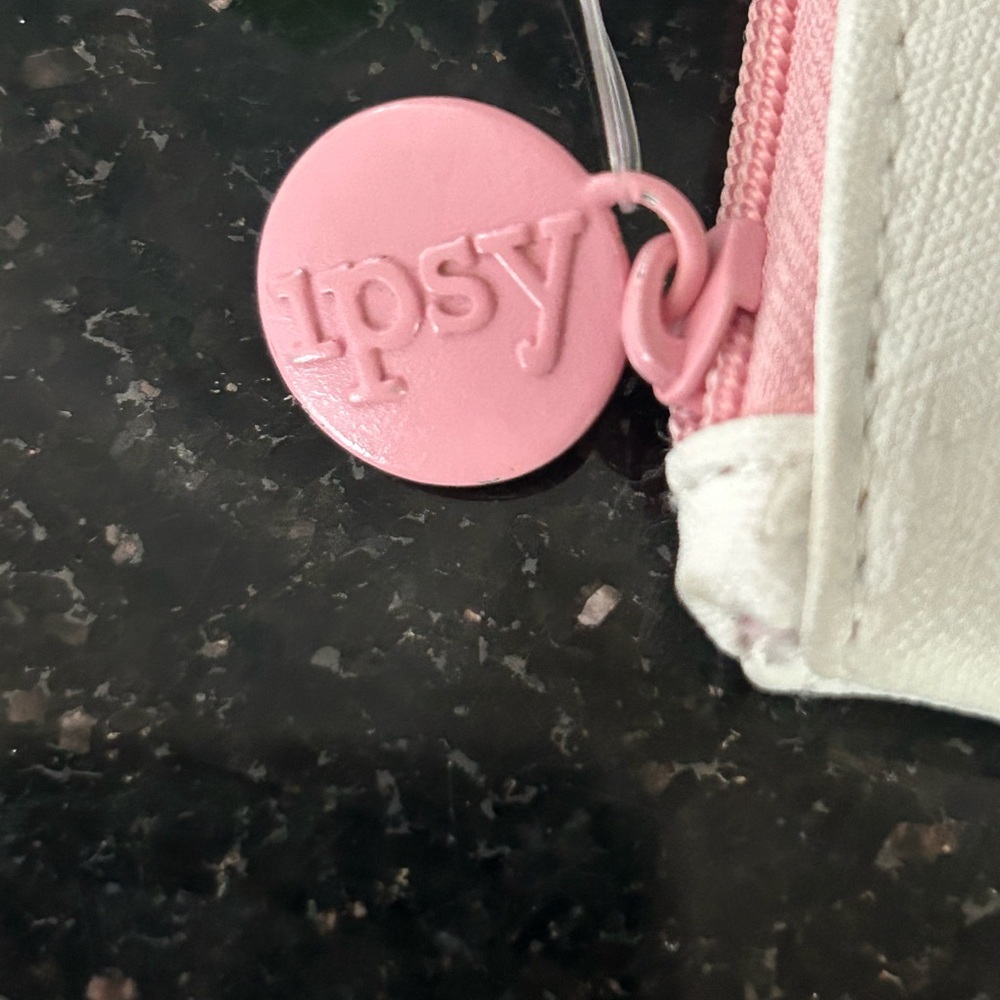 Ipsy Cosmetic Bag - Picture 2 of 4